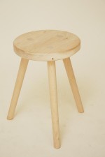 Holz Hocker rund massiv und etwas antik