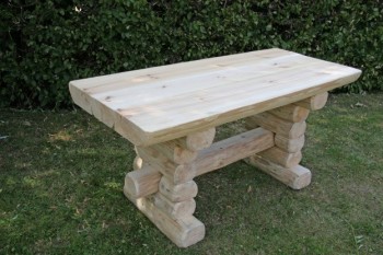 Rustikaler Holz Gartentisch, massive Gartenmöbel Gartenbänke und Tische